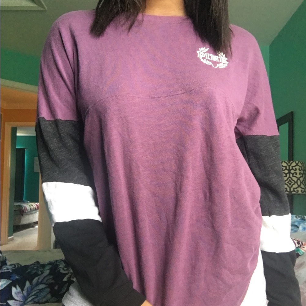 Long sleeve t-shirt